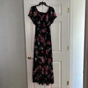 EUC Torrid Floral Maxi Dress
